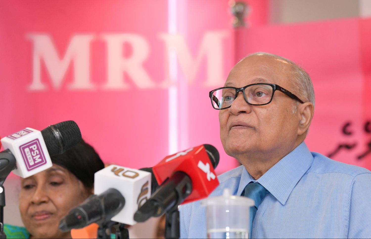 އަޅުގަނޑު ތާއީދުކުރަނީ އެމްއާރުއެމަށް: އިތުރު ޕާޓީއަކަށް ތާއީދެއް ނުކުރަން: މައުމޫން