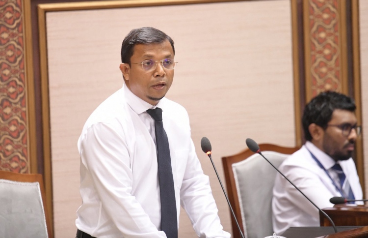 އިގްތިސާދު ކުރިއަރާނެ ކަމަށް ލަފާކުރި މިންވަރު 4.9 ޕަސެންޓަށް ދަށްކޮށްފި