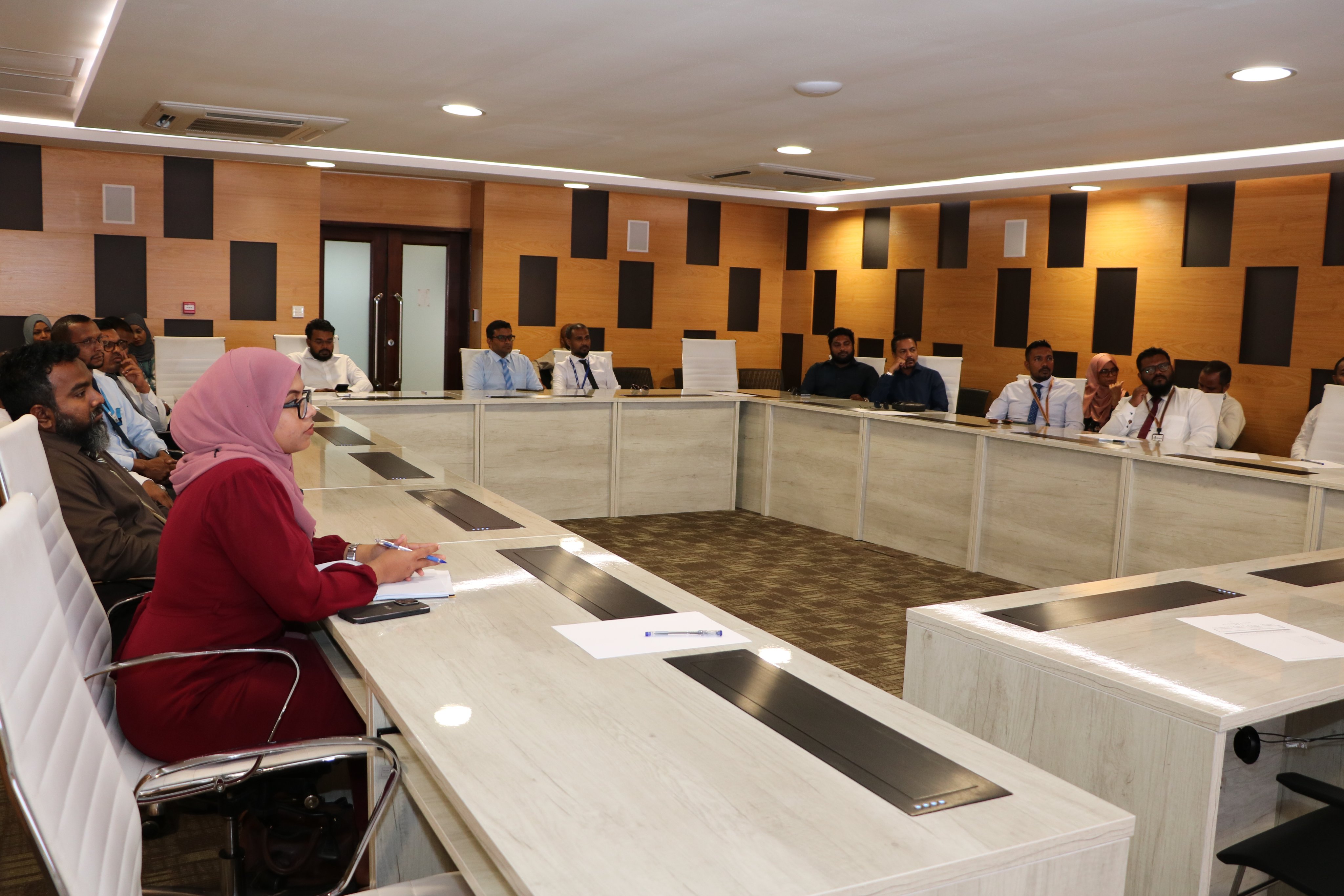 ކުންފުނިތަކުގެ ޚަރަދު ކުޑައެއް ނުވޭ؛ 2023 ވަނަ އަހަރަށްވުރެ 2087 ވަޒީފާ އިތުރުވެއްޖެ