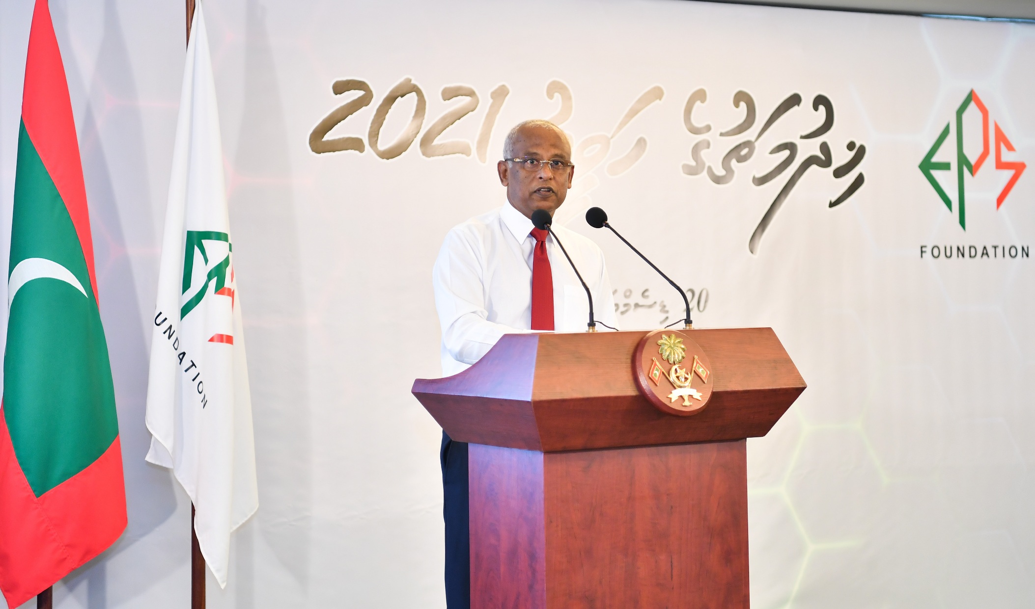 ތަރައްޤީވެ ކުރިއަރާދިއުމުގައި ދަރިވަރުންނަށް ދެވޭ ތަޢުލީމާއެކު ތަމްރީނު ދިނުންވެސް މުހިންމު: ރައީސް