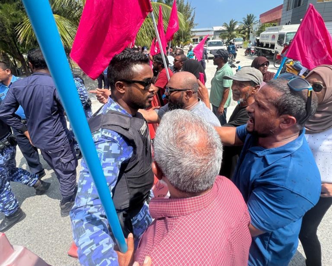 ހަމަނުޖެހުން ހިންގުމަކީ ސުލްހަވެރިކަމާއެކު މުޒާހަރާކުރުމެއް ނޫން: މިއުވާން