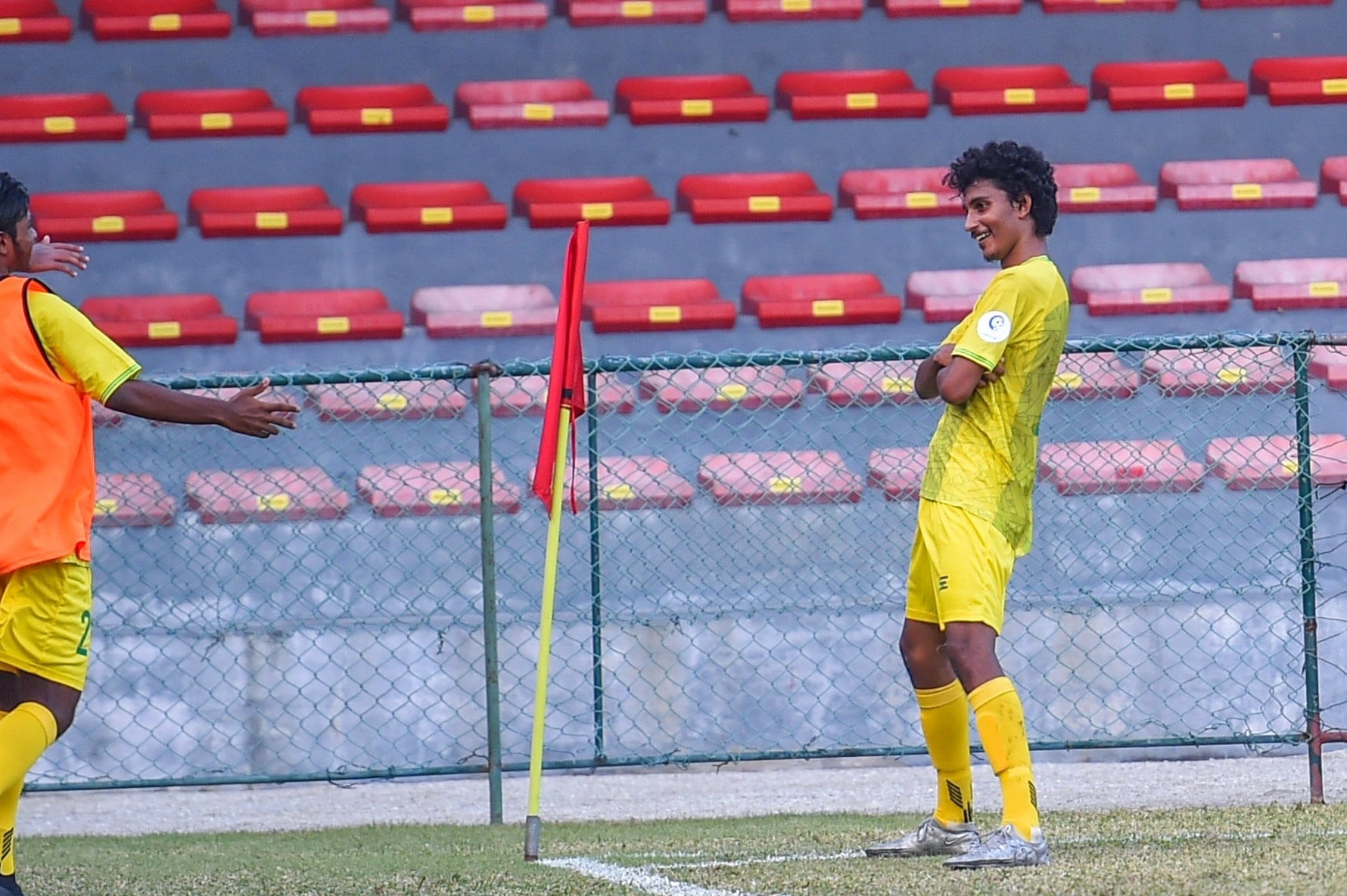 19 އަހަރުން ދަށުގެ ޔޫތު ޗެމްޕިއަންޝިޕް: ދަ ގްރާންޑޭ އަތުން މާޒިޔާއަށް ފަސޭހަ މޮޅެއް