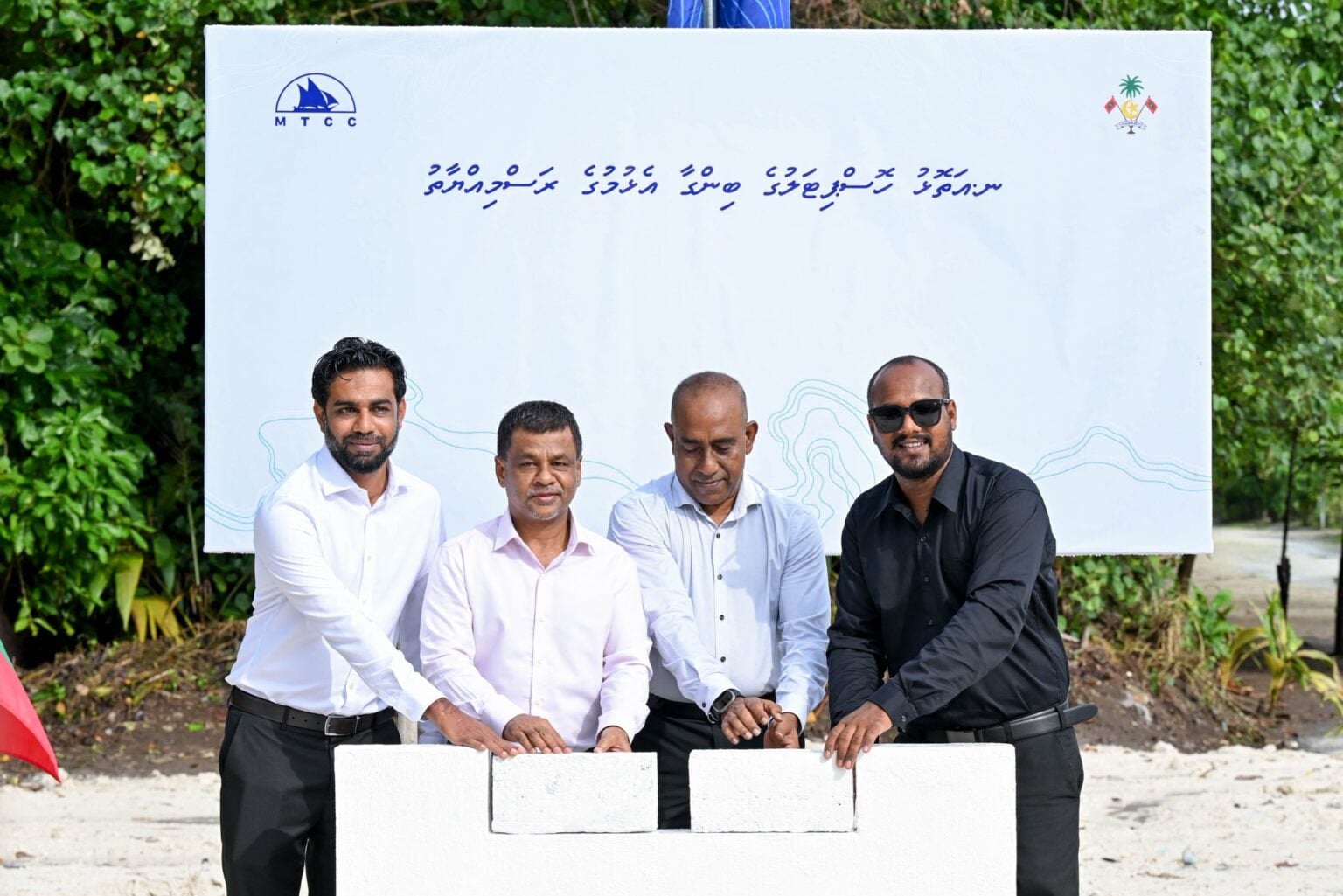 ނ. އަތޮޅު ހޮސްޕިޓަލުގެ އާ އިމާރާތުގެ ބިންގާ އަޅައިފި