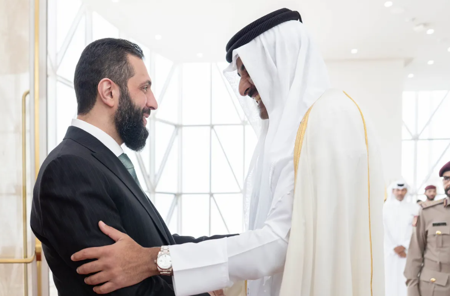 ސީރިއާގެ އައިސިސް ފިކުރުގެ ސަރުކާރުގެ މުވައްޒަފުންގެ މުސާރަ ގަތަރުން ހަމަޖައްސައިދެނީ