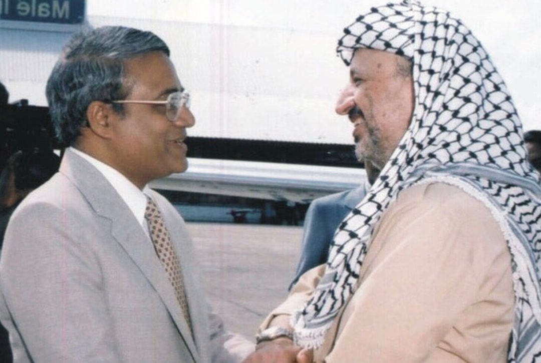 ފަލަސްތީނުގެ ރައްޔިތުން މަރަމުންދާއިރު އަރަބި ލީޑަރުން ތިއްބެވީ ކުޅިބަލަން: މައުމޫން