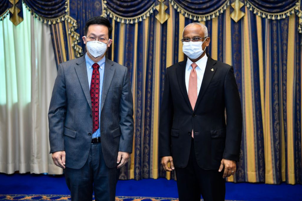 ޗައިނާ ސަފީރު، ރައީސް ޞާލިހާ ބައްދަލު ކުރަށްވައިފި