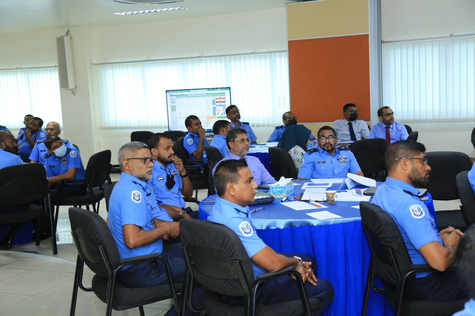 ފިރިމީހާގެ ބަނޑަށް އަނބިމީހާ ވަޅި ހެރި މައްސަލާގައި މީހަކު ހައްޔަރެއް ނުކުރޭ