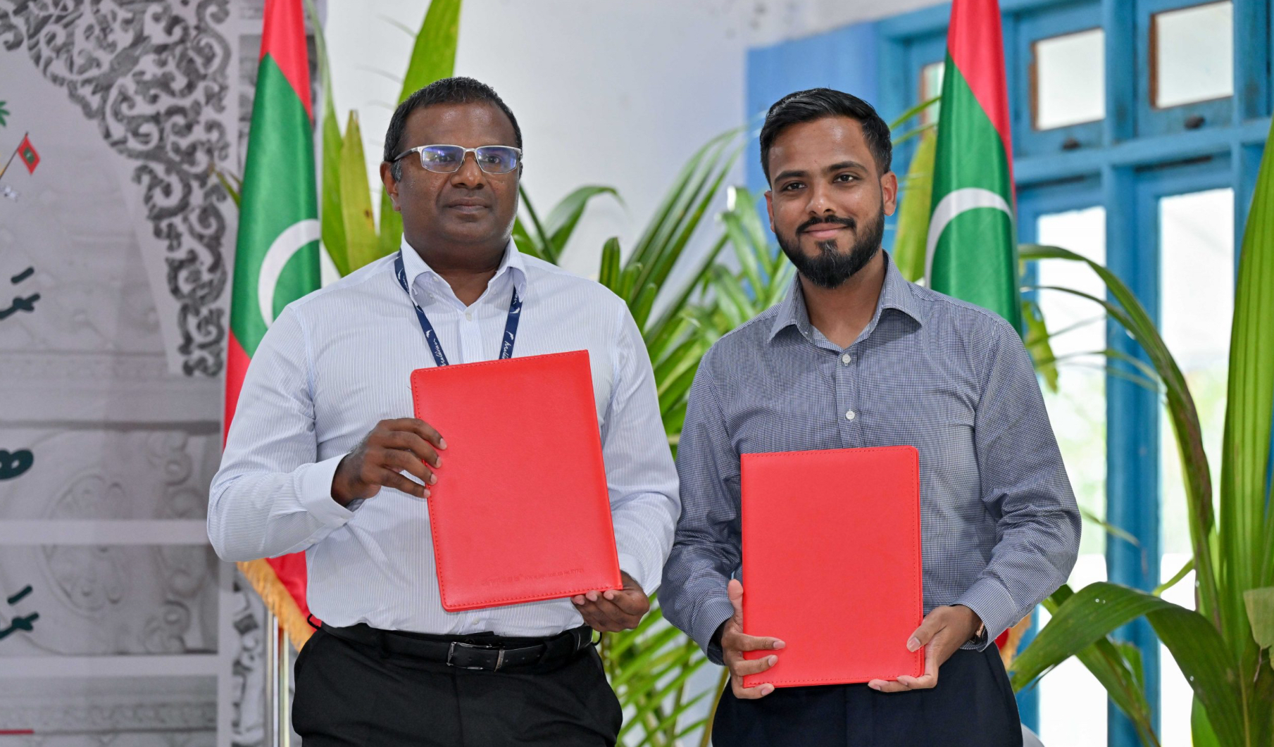 ކަމަދުއަށް ސީޕްލޭން އޮޕަރޭޓުކުރުމަށް އެއްބަސްވުމުގައި ސޮއިކޮށްފި