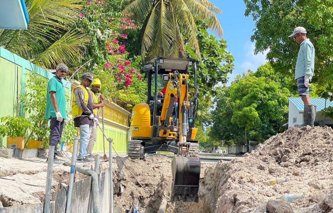 މުލަކު މަގުތައް ހެދުން؛ މިހާރު ކުރިއަށްދަނީ ހޮޅިއެޅުން