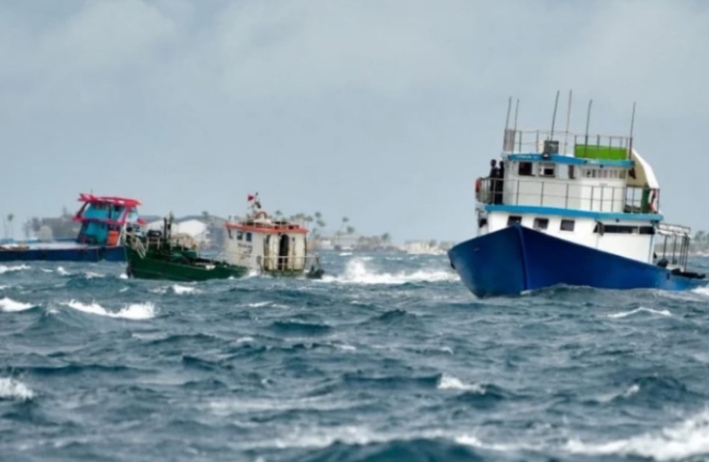 ހުޅަނގު މޫސުމުގެ ބާރު ގަދަ؛ ކުރިއަށް އޮތް 3 ދުވަހު އެކި ހިސާބުތަކަށް ވިއްސާރަވާނެ