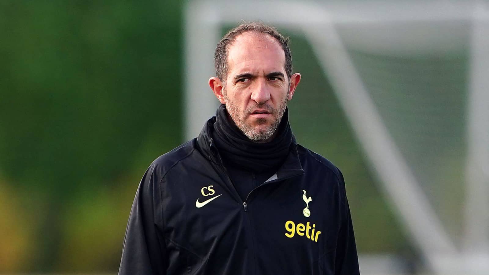 މަހެއް ނުވަނީސް ޓޮޓެންހަމްގެ ކޯޗު މަގާމުން ވަކިކޮށްފި