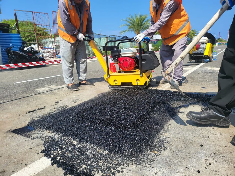 ބޮޑުތަކުރުފާނު މަގުގެ 32 ތަނެއް މަރާމާތު ކުރަން 1.4 މިލިއަން ރުފިޔާ