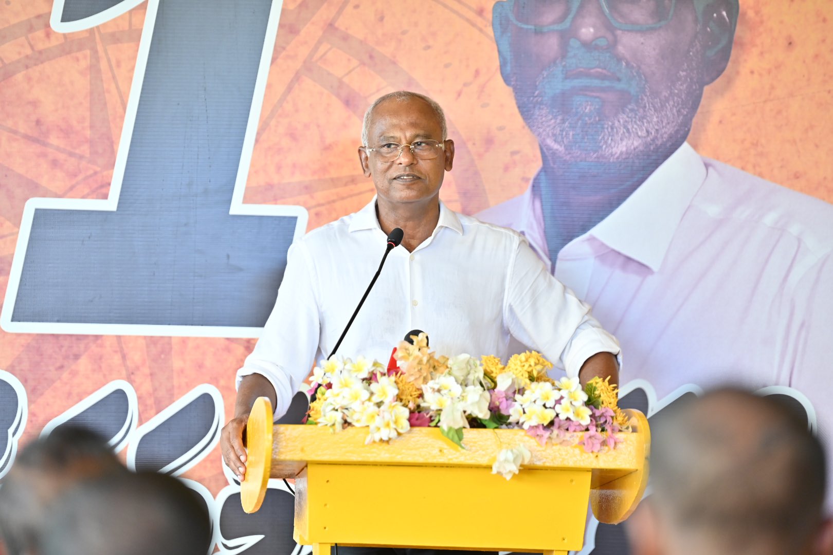 ފެނިގެންދަނީ އަސާސެއްނެތި ސިޔާސީ ލީޑަރުން ފުލުހަށް ހާޒިރުކުރާ ހިތި ސިލްސިލާ: ރައީސް ޞާލިޙް