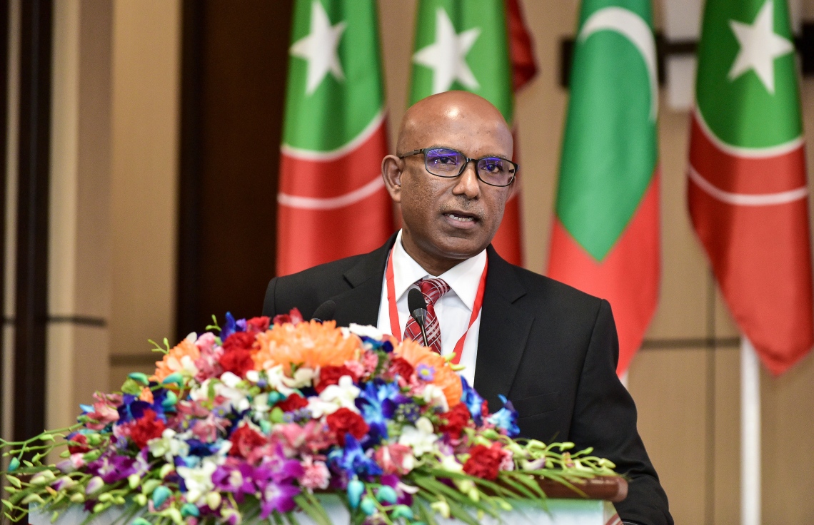 އެދުވަހު އަޅުގަނޑު އެކަނި; މިއަދު މުޅި ޖޭޕީ ރައީސް ޞާލިޙާއެކު "އުފާވެރި އަމާން ރާއްޖެއަކަށް": ސަމީރު