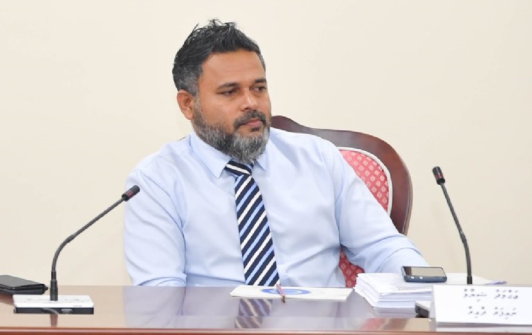 ބްރޯޑްކާސްޓިން ޚިދުމަތް ހަމަހަމަކަމާއެކު ފޯރުކޮށްދެވޭނެ މާހައުލެއް ޤާއިމްކޮށްދިނުމަށް ޤަރާރެއް