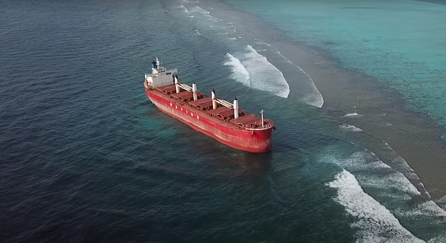 ފަރަށް އަރާފައިވާ ބޯޓުގެ ކެޕްޓަން ވަނީ އިހުމާލުވެފައި