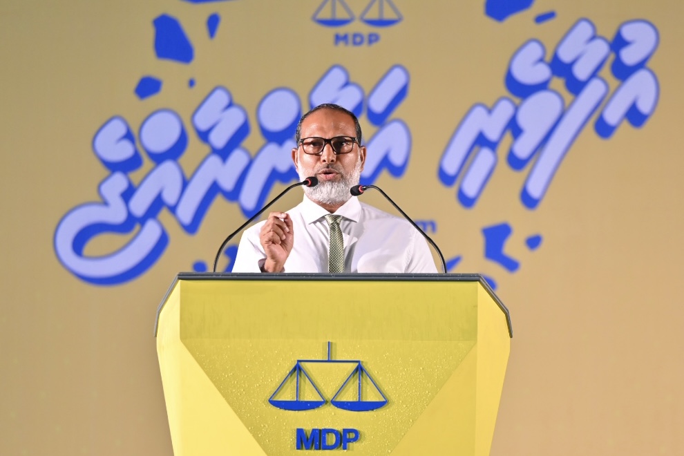 ޠަބީޢަތާ އެއްގޮތަށް ރާއްޖެ ތަރައްޤީކުރަން އެނގިވަޑައިގަންނަވާ ވެރިޔަކީ ރައީސް ޞޯލިޙު: އިމްރާން