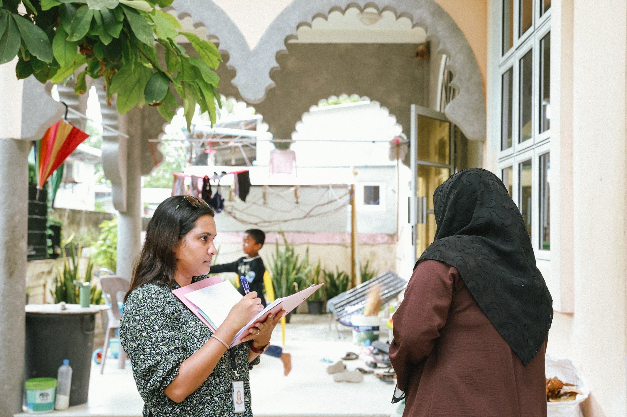 ތިން ރަށެއްގައި ހާލުގައި އުޅޭ ފަރާތްތަކަށް އެހީ ފޯރުކޮށްދިނުމުގެ މަސައްކަތް ފަށައިފި