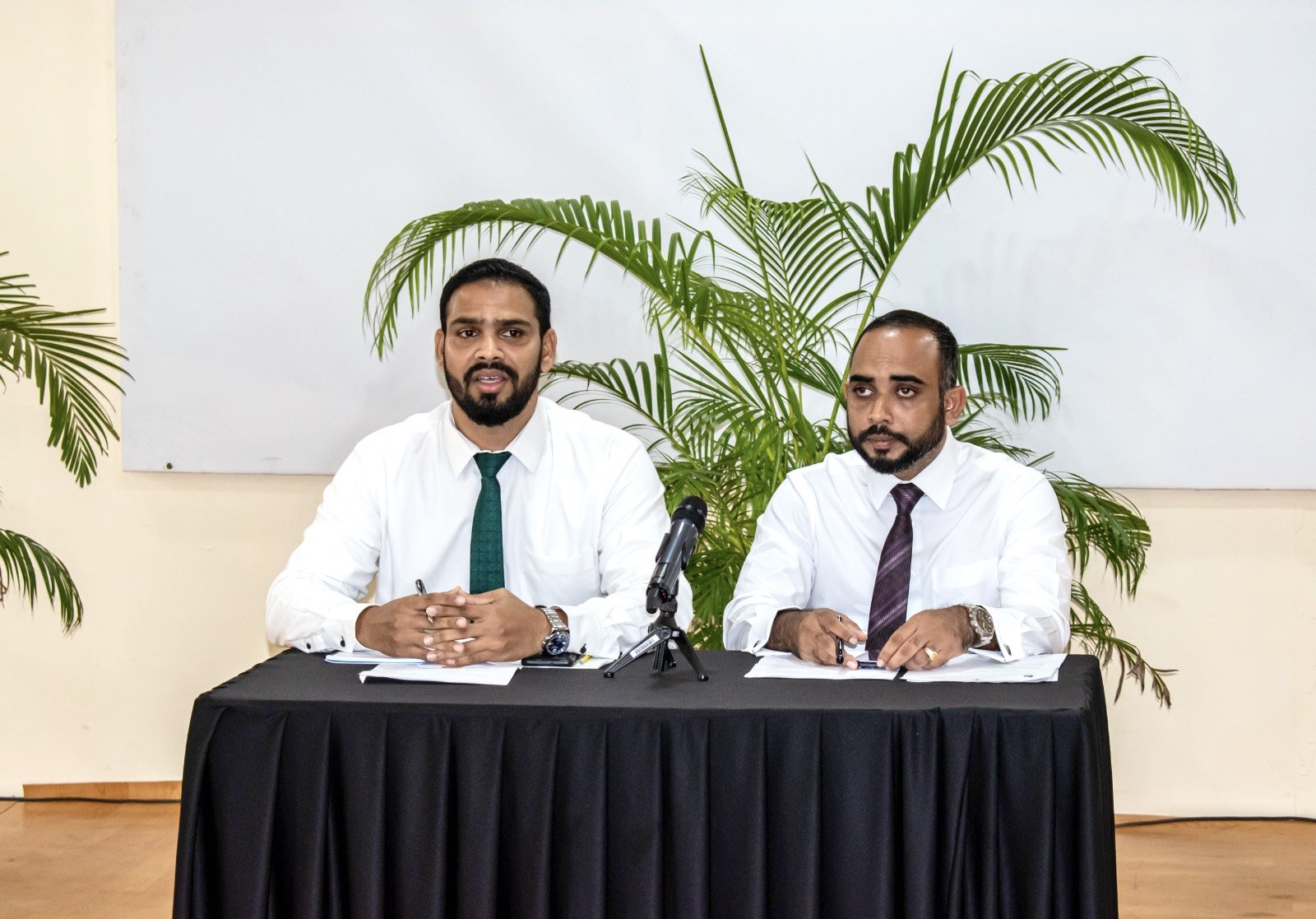 އައު އަހަރު ފާހަގަކުރަން ހަވާއެރުވުމާއެކު "ދިވެހީންގެ ރާއްޖެ" މިއުޒިކްޝޯ