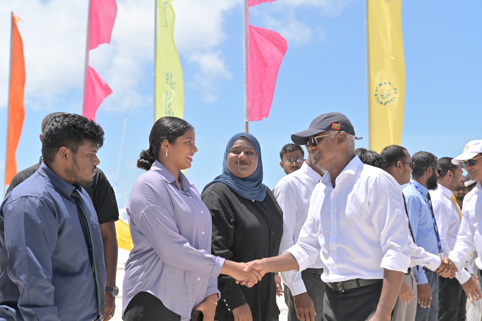 ރައީސް ޔާމީންގެ ސަރުކާރުން ބަޖެޓްގެ ބޮޑުބައި ޚަރަދުކުރީ މުގުރަށާއި ޕެޕާ ސްޕޭރޭއަށް: ރައީސް