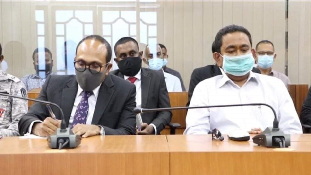 ޑރ. ޖަމީލް އެޖައްސަވަނީ ރައީސް ޔާމީންގެ ސިޔާސީ ސަންދޯކުގައި މޮހޮރު - މޫކޭ