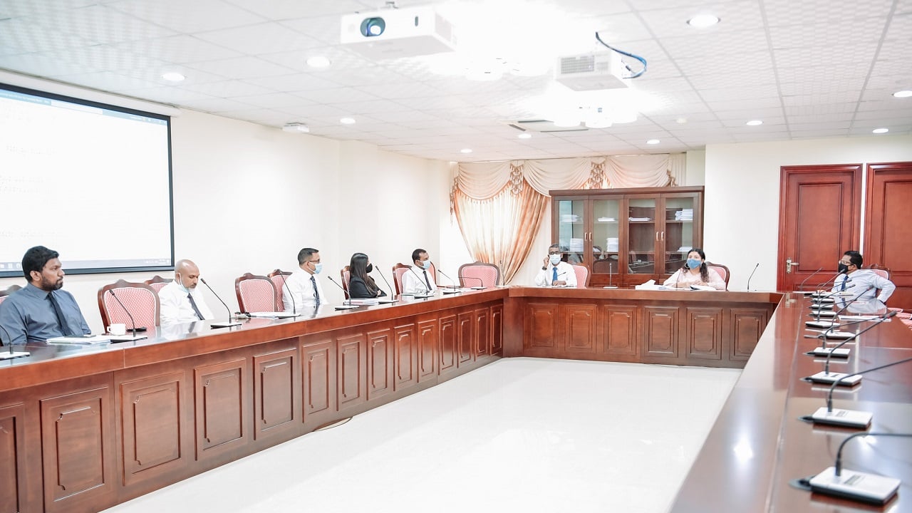 އަންހެންކުދިން ހިތާނުކުރުން ހުއްޓުވުމަށް ބަންޑާރަނައިބު ކުރަމުންދާ މަސައްކަތްތައް ބަލަނީ