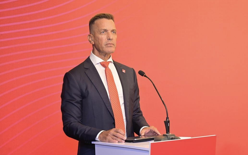 ބީއެމްއެލްގެ ސީއީއޯ އިސްތިއުފާ ދެއްވައިފި