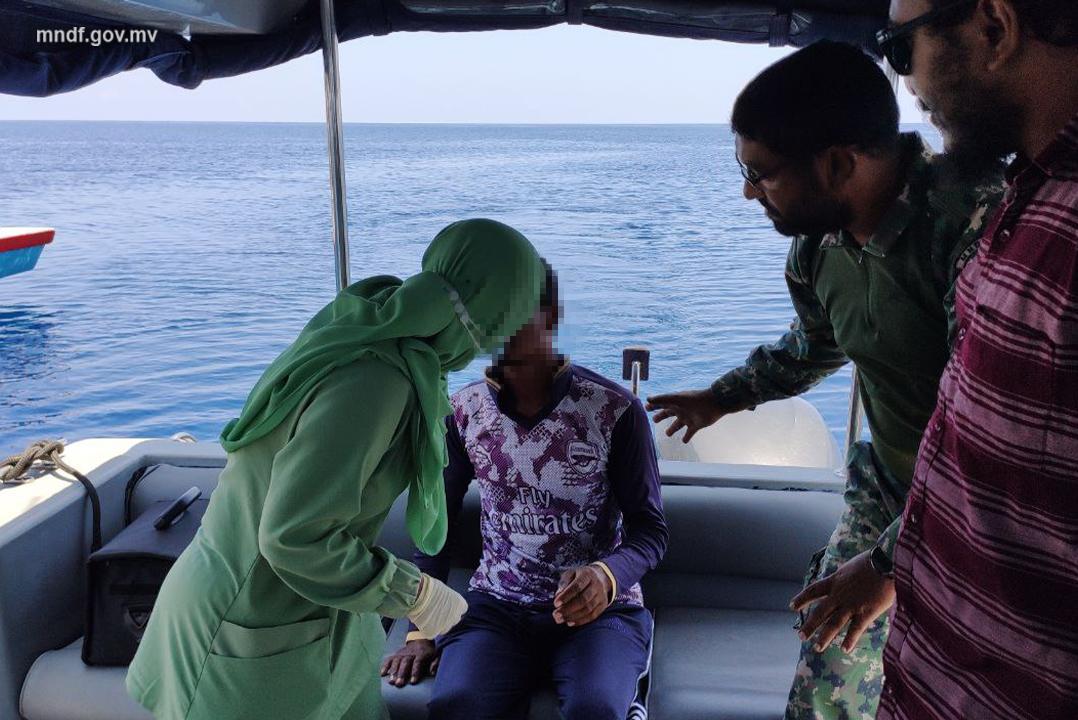 މަސް ދޯންޏެއްގެ ފަޅުވެރިއެއްގެ ލޮލަށް ބުޅިއެއް!