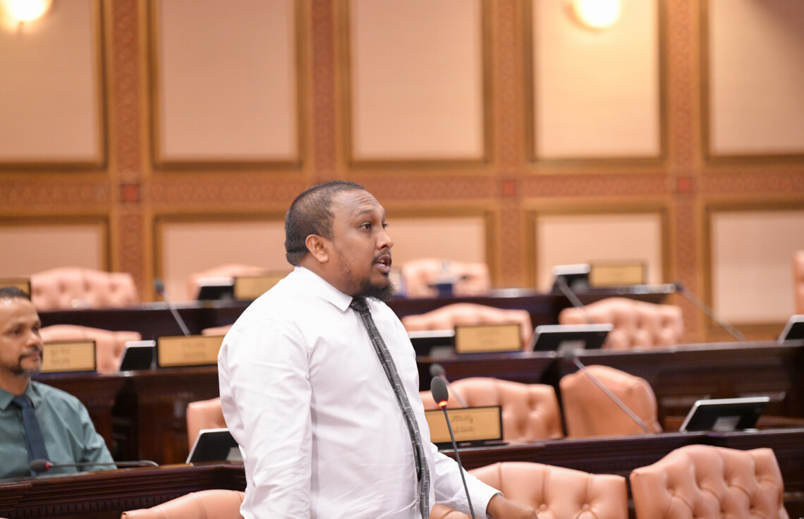 ސަރުކާރުގެ އޮފް ކަނޑުވާލުމަށް އެމްޑީޕީން ކުރާ މަސައްކަތް ކާމިޔާބެއް ނުވާނެ: މޮސްޓާ