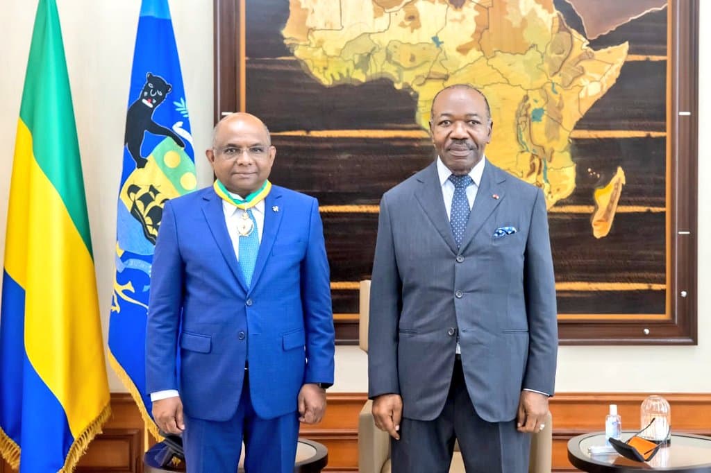 ގެބޯން ސަރުކާރުގެ ހާއްސަ އިއްޒަތް ޝާހިދަށް އަރުވައިފި