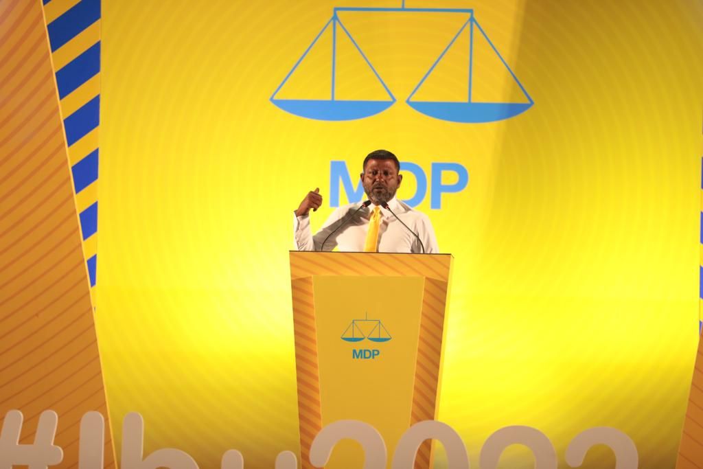 ރައީސް ސާލިޙުގެ ވެރިކަމުގައި ކޮންމެ 24 ގަޑިއިރަކުން ޕްރޮޖެކްޓެއް އެބަ ހިންގާ: ރިޒާ