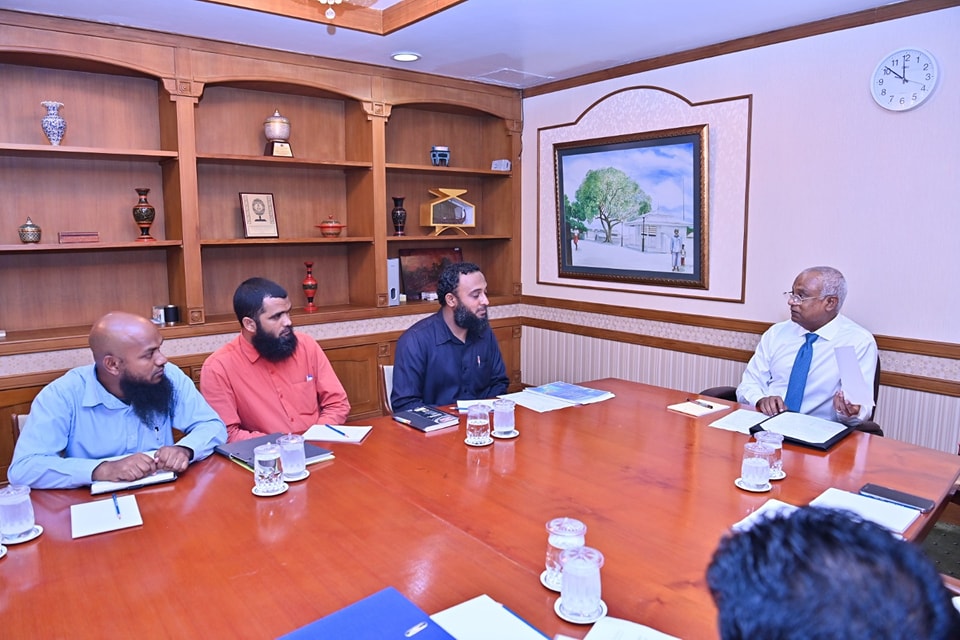 އިލްމުވެރިންގެ ގުޅުމުން ރައީސްގެ އަރިހަށް