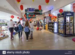 ސްކޫލް ބަންދުގައި ރާއްޖެއިން ބޭރަށް ދަތުރު ކުރާއިރު ސަމާލުވަށް އެދެފި