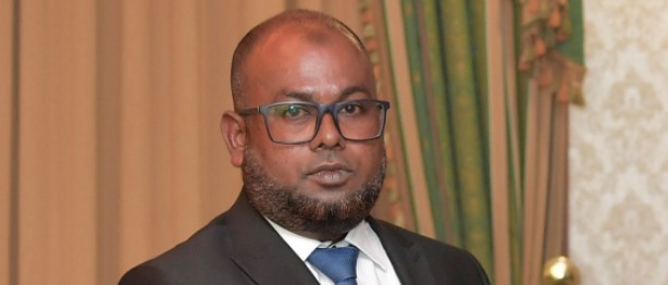 ގާޒީއަކަށް ބަހައްޓަން ނުވާފަދަ އަމަލެއް ހިންގާފައިވާ ކަމަށްބުނެ ޢަލީ ޝަރީފްގެ މައްސަލަ ޖޭއެސްސީއަށް