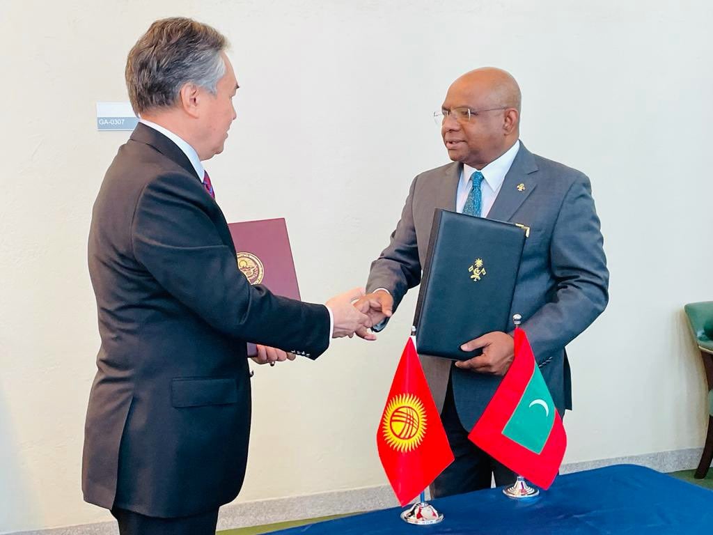 ދިވެހިންނަށް ވިސާ ނެތި ކިރިގިސްތާނަށް ދެވޭ ގޮތް ހަދައިފި