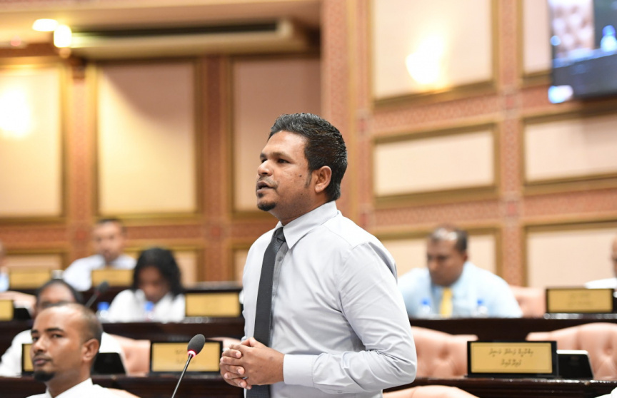 ހައްޖަށްދާން ރަޖިސްޓަރީ ކުރީމަ އަދާލަތު ޕާޓީއަށް މިހުން ވެއްދުމަކީ ދެރަކަމެއް: މޯޑް