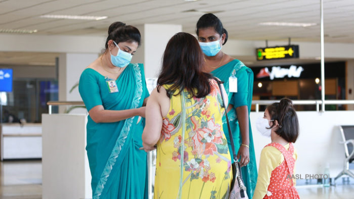 ވެކްސިން ޖެހުމުން ކަރަންޓީނު ވާން ނުޖެހޭގޮތަށް ކޮޅުނބުގެ ގަވާއިދުތައް ބަދަލުކޮށްފި