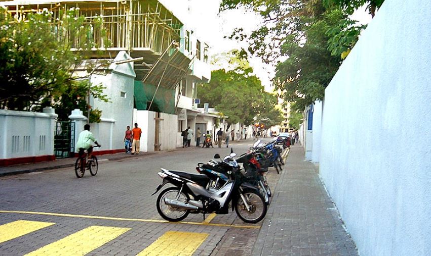 ޕާކިން ސްލޮޓްތައް ވެހިކަލް ގަރާޖަށް ބަދަލުވަނީ!