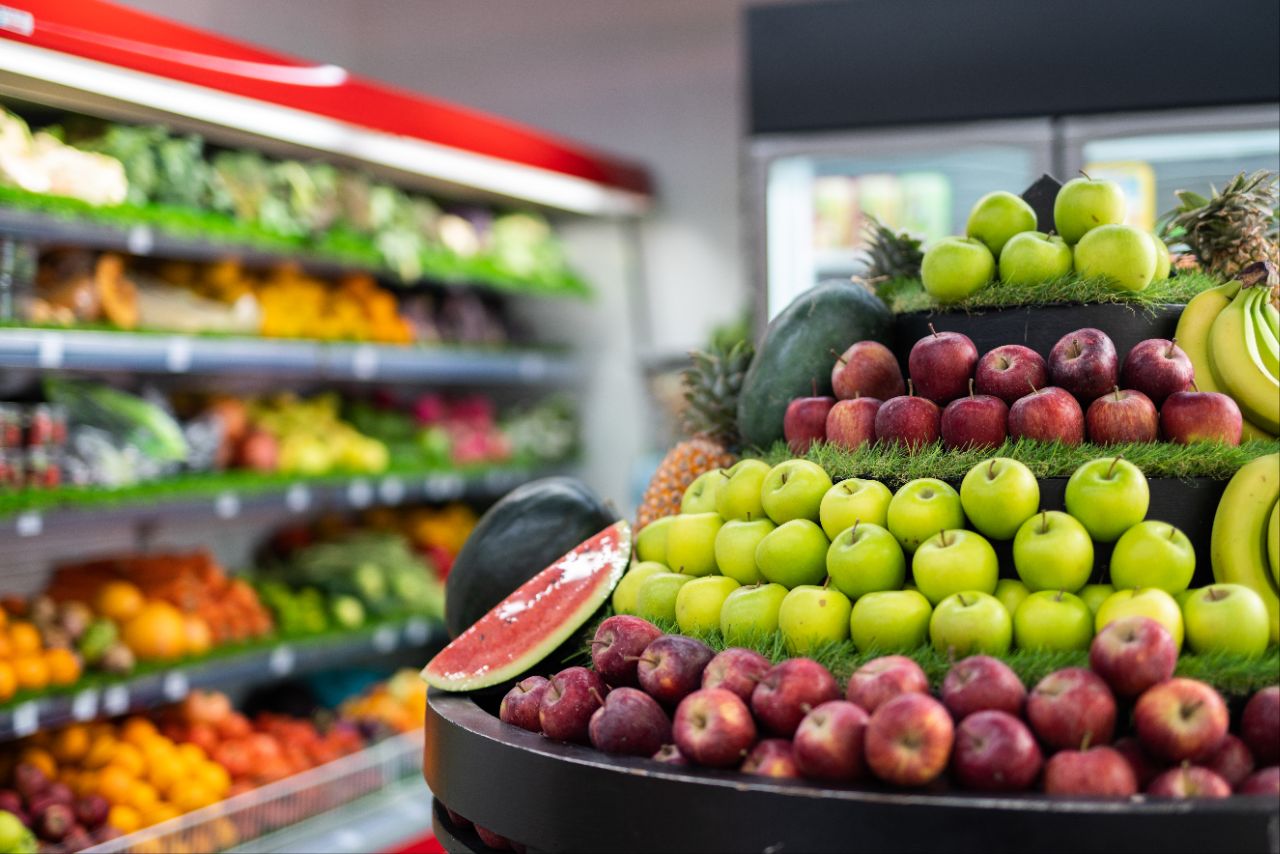 މޭވާ އާއި ތަރުކާރީ، އަތްފޯރާފަށަށް އަގުހެޔޮކުރުމަށް މަސައްކަތް ކުރަނީ