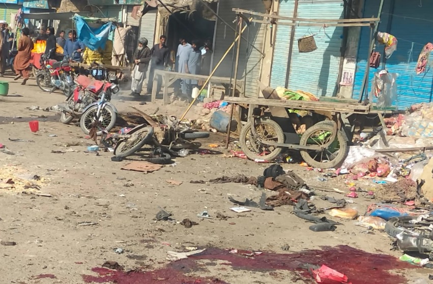 ޕާކިސްތާނުގެ މާރުކޭޓަކަށް ދިން ބޮމުގެ ހަމަލާއެއްގައި ހަތަރު މީހަކު މަރުވެ 14 މީހަކު ޒަޚަމްވެއްޖެ