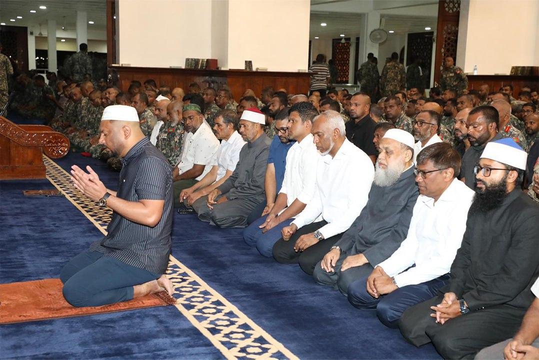 ނަޞްރުގެ ދުވަހުގެ ހަރަކާތްތައް ފެށީ ސިފައިން ބޮޑު ޖަމާއަތުގައި ކުރި ފަތިސް ނަމާދުން