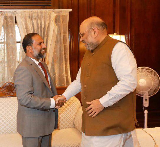 ރައްޔިތުންގެ އެއްބާރުލުމަށް ދާޚިލީ ވަޒީރު އިމްރާން އެދިވަޑައިގެންފި