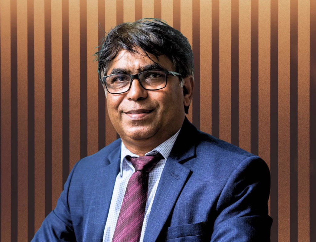 މަޖިލީހުގައި ބަސްމަގު ގެންގުޅޭ ގޮތުން، އެ މީހެއްގެ އަޚްލާގާއި ލީޑަރޝިޕްގެ ފެންވަރު ހާމަވެ، މުއަސަސާއަށް އޮތް އިޙްތިރާމް ވަޒަންކުރެވޭނެ: ފިރާގު