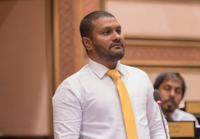 އެމްޑީޕީގެ އާއްމު މެންބަރުންގެ އަޣުލަބިއްޔަތާއި ދެކޮޅެއް ނުހެދޭނެ: ޝިފާއު