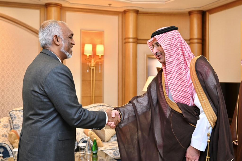 ރައީސް، ސައުދީ ފަންޑުގެ ސީއީއޯއާ ބައްދަލުކުރައްވައިފި