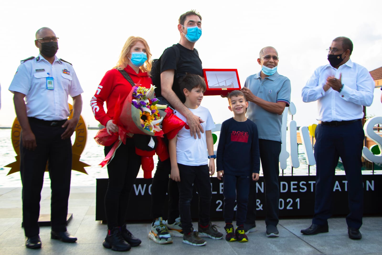 1.3 މިލިއަން ވަނަ ފަތުރުވެރިޔާ ރާއްޖެއަށް ޒިޔާރަތްކުރުމުން ހޫނު މަރުހަބާއެއް ކިޔައިފި