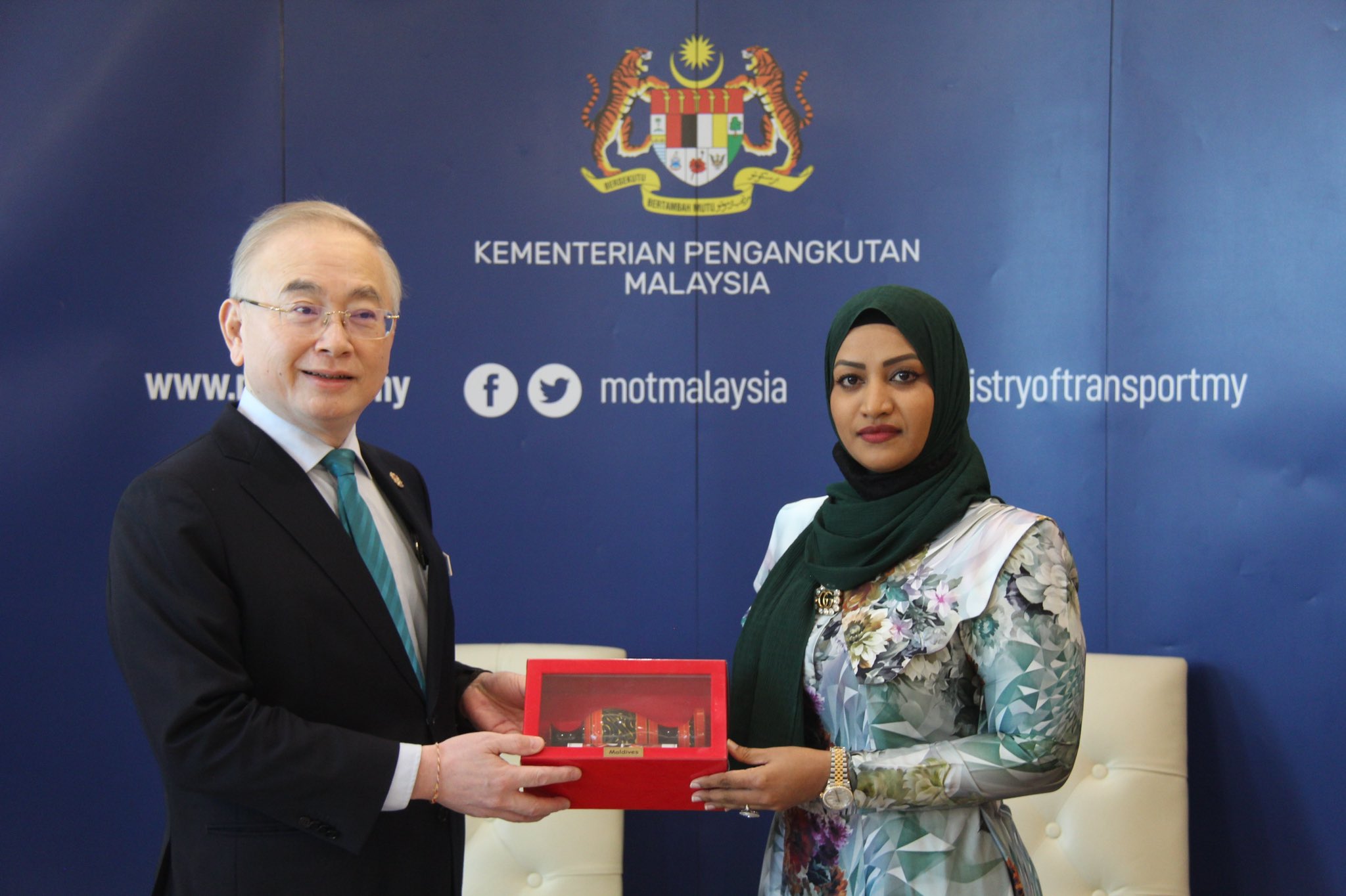 ރާއްޖޭގެ ލައިސަންސް މެލޭޝިޔާގައި ބޭނުންކުރެވޭ ގޮތް ހަދައިފި