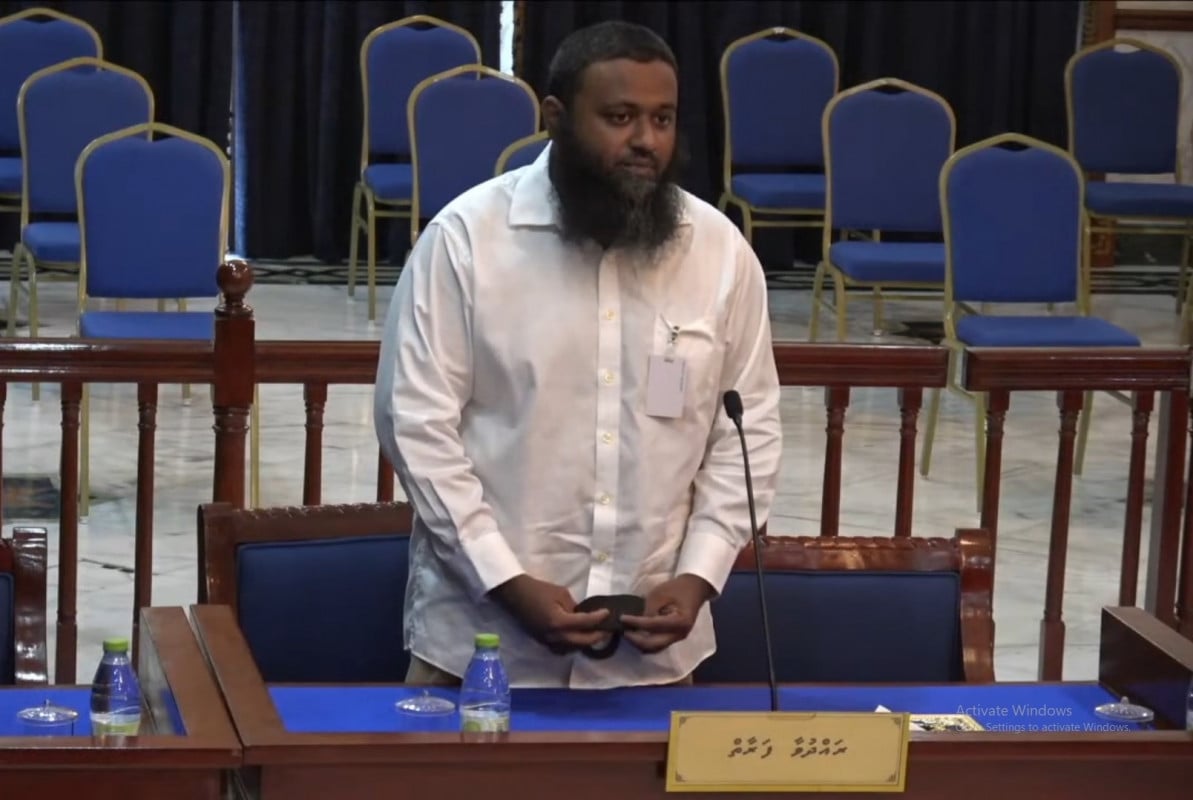 އަމީންގެ ޝަރީޢަތް: ކޯޓަށް ހާޟިރުކޮށްގެން އަޑުއެހުން ކުރިއަށް ގެންދަން ނިންމައިފި