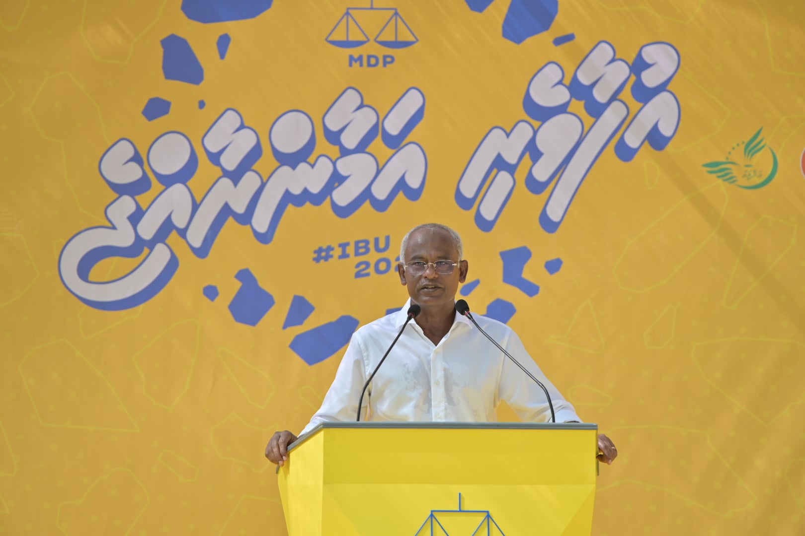 ރައީސް ވިދާޅުވީ ވާދޫގައި ސަރަޙައްދީ ފެންވަރުގެ ވޮލީކޯޓެއް ހައްދަވާނެކަމަށް