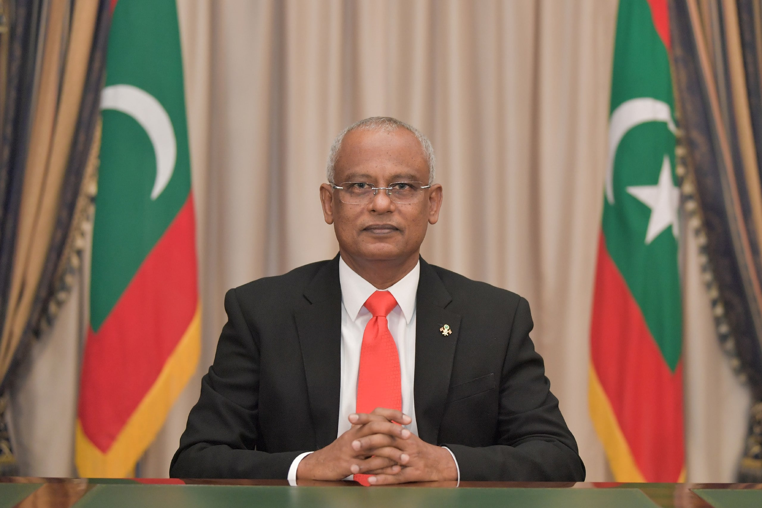 ޝަރަފުވެރި އެވޯޑާއެކު ރައީސްގެ ޝުކުރު މުޅި އިންޑަސްޓްރީއަށް